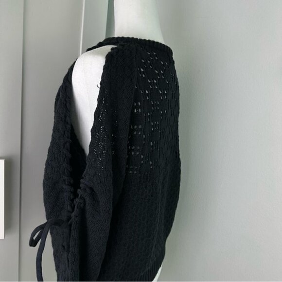 FARM Knit Crochet Cold Shoulder Long Sleeve Sweater Size small/P - Picture 7 of 7